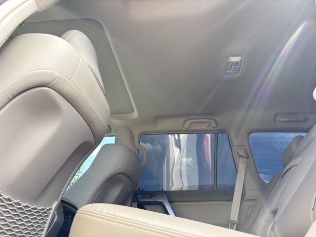2021 Toyota ランクルプラド 4WD TX L Package auction photo 10