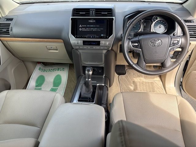 2021 Toyota ランクルプラド 4WD TX L Package auction photo 4