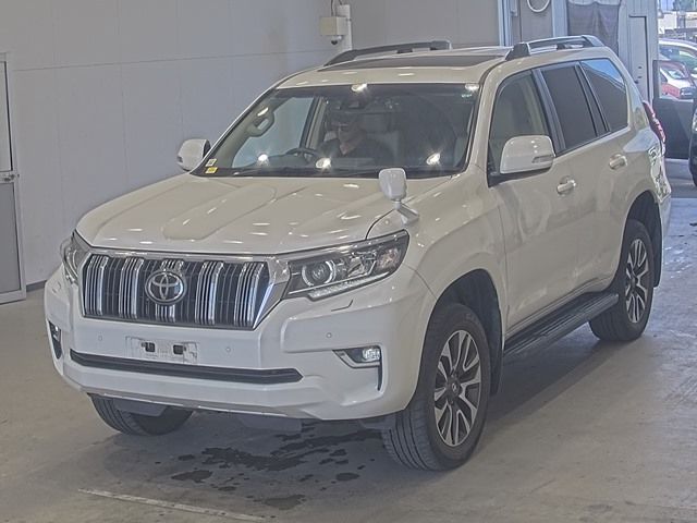 Japan Auction Vehicles 18 2021 Toyota ランクルプラド 4WD TX L Package auction photo