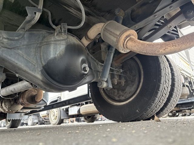 2006 Isuzu Elf ヒラ auction photo 10