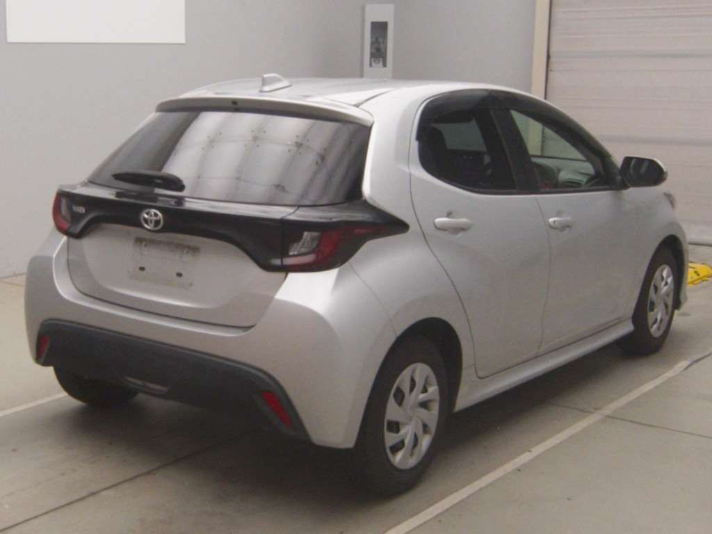 2021 Toyota Yaris X auction photo 2