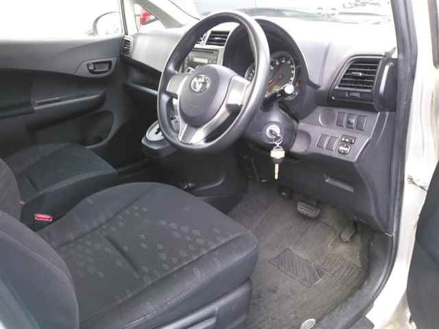 2011 Toyota Ractis X auction photo 3