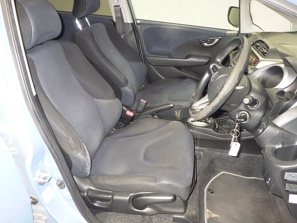 2008 Honda Fit G auction photo 6