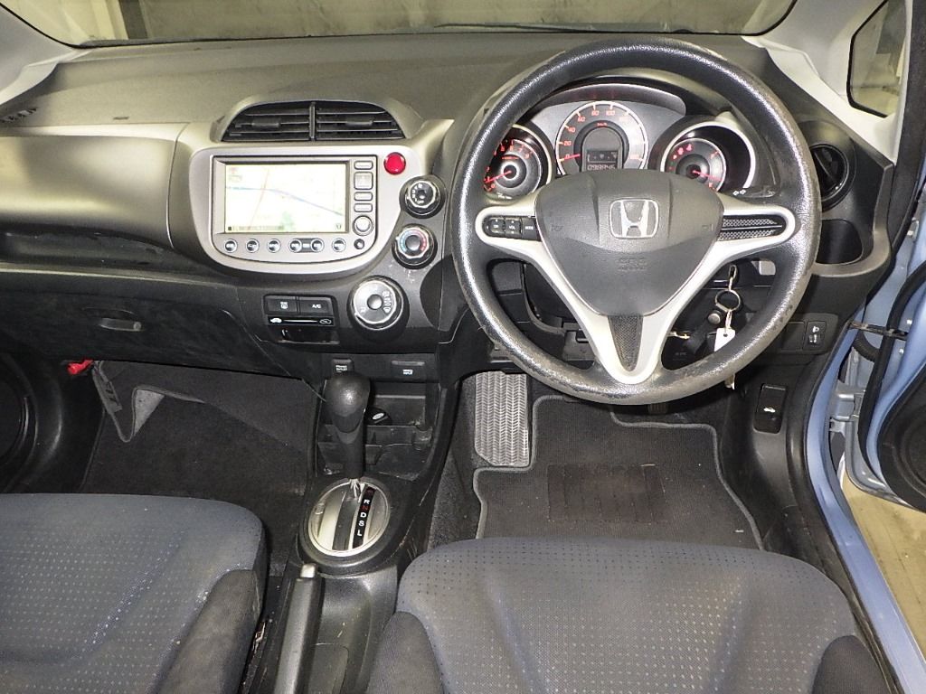2008 Honda Fit G auction photo 3