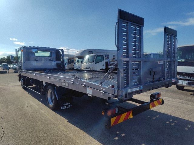 2023 Isuzu Elf Seksai auction photo 2