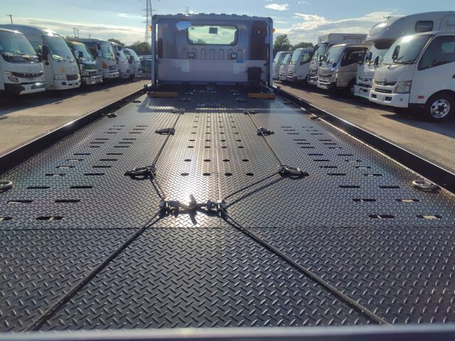 2023 Isuzu Elf Seksai auction photo 3