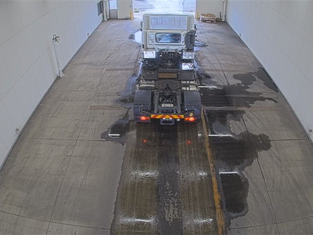 2018 Hino Profia トラクター auction photo 3