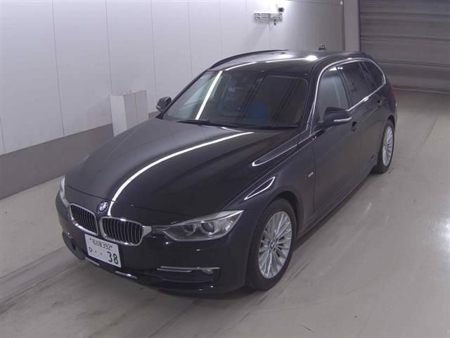 2014 BMW BMW 320Dブルーパホーマンスツーリング auction photo 3