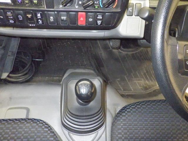 2021 Toyota Dyna Refrigerated and frozen trucks auction photo 8
