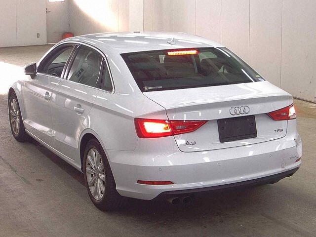2015 Audi A3 Sedan 1.4TFSI auction photo 2