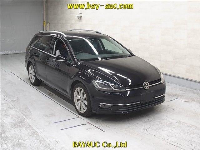 Japan Auction Vehicles 8 2018 Volkswagen ゴルフヴァリアント TSIハイライン auction photo