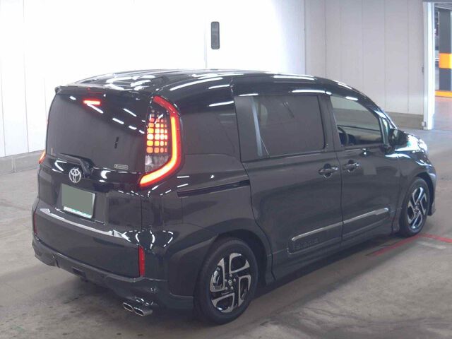 2026 Toyota Sienta Z auction photo 5