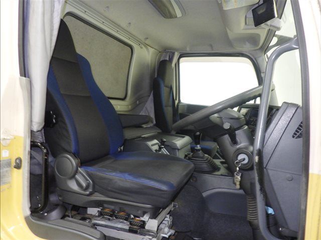 2016 Isuzu ウィング auction photo 6