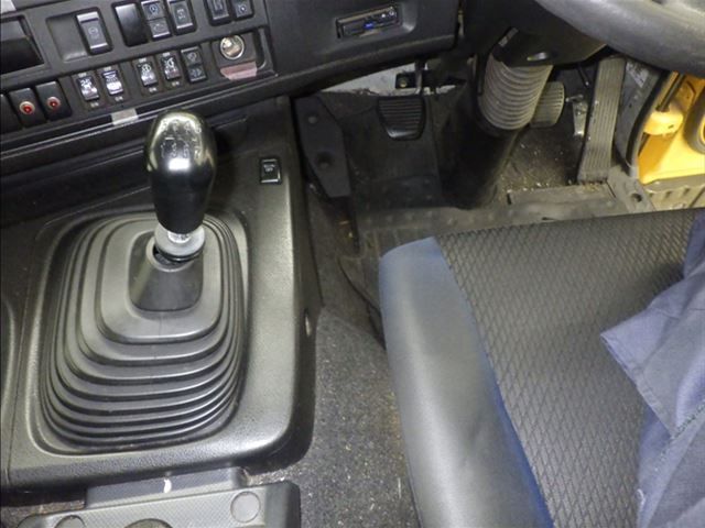 2016 Isuzu ウィング auction photo 8