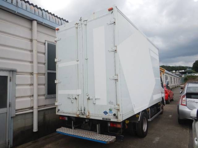 2013 Mitsubishi Fuso Canter Aluminum van auction photo 5
