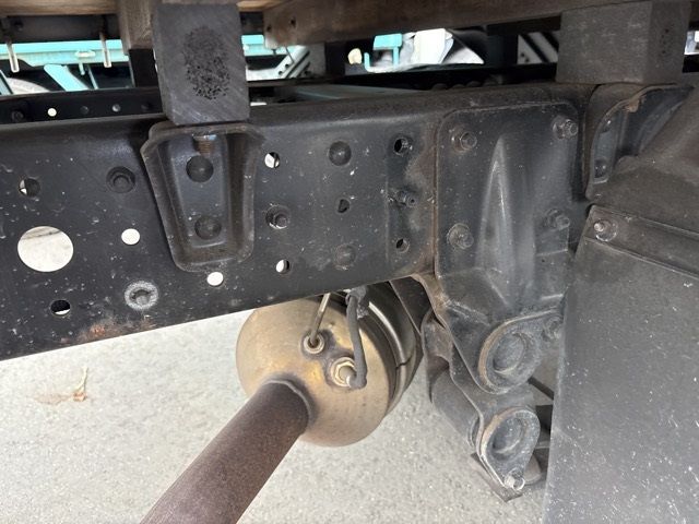 2016 Mitsubishi Fuso Canter Hira auction photo 16