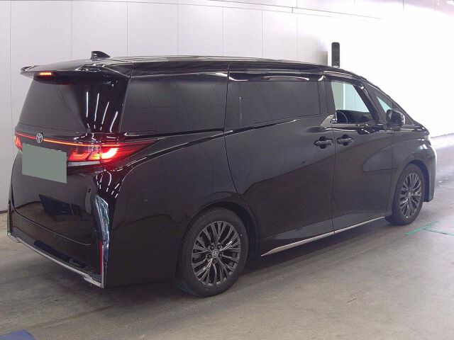 2025 Toyota Vellfire Z Premier auction photo 5