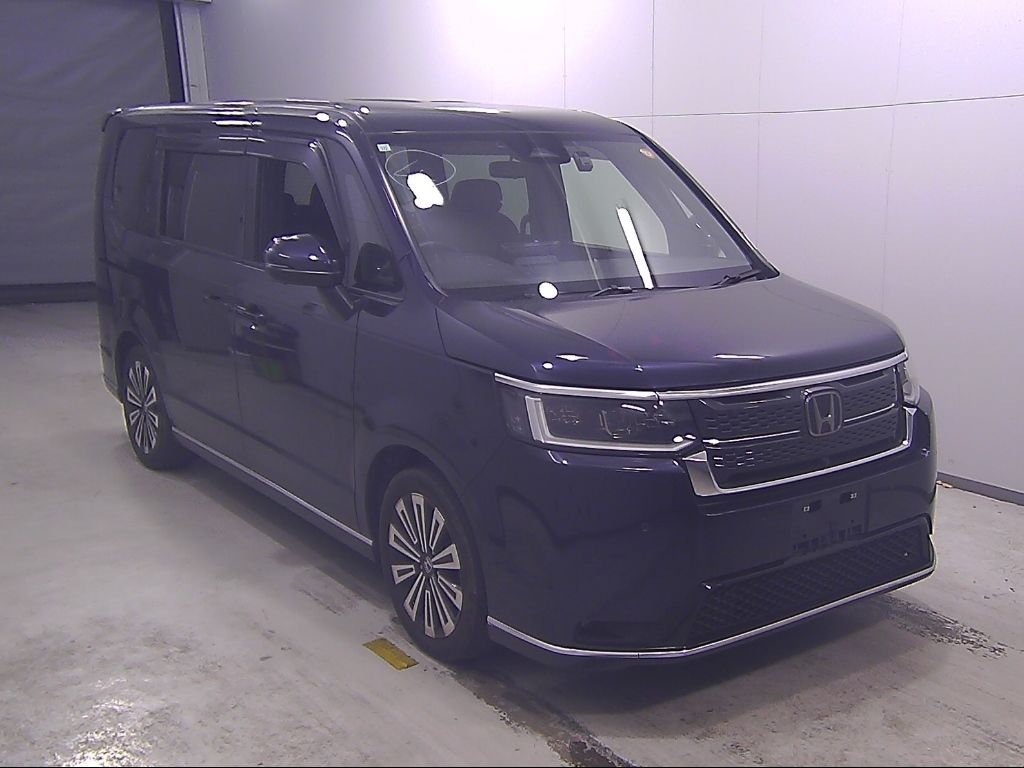 Japan Auction Vehicles 14 2023 Honda Stepwgn Premium Line auction photo