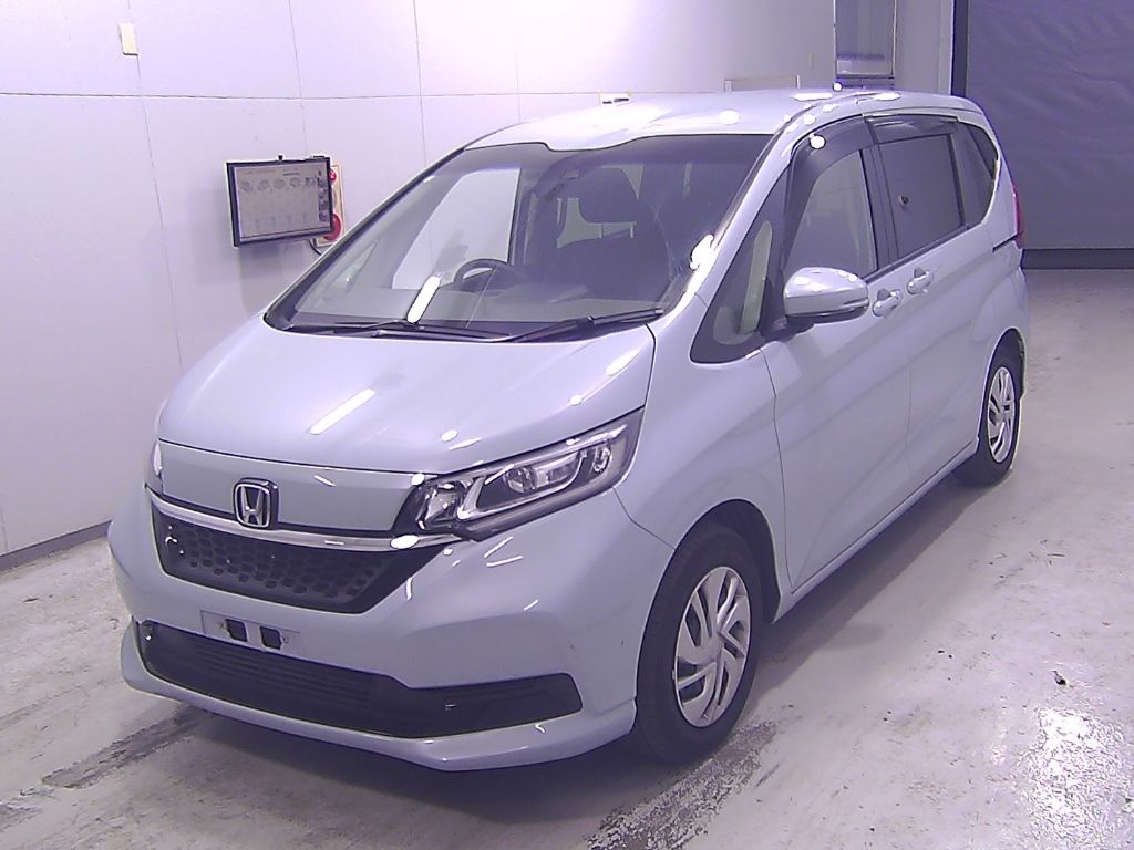 2023 Honda Freed G 6 people auction photo 4
