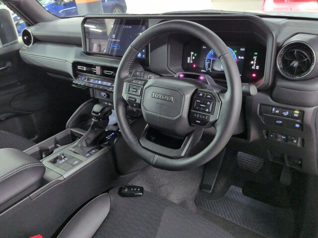 2025 Toyota Land Cruiser 250 VX 4WD auction photo 3