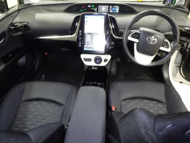 2017 Toyota Prius PHEV A モデリスタエアロ auction photo 3