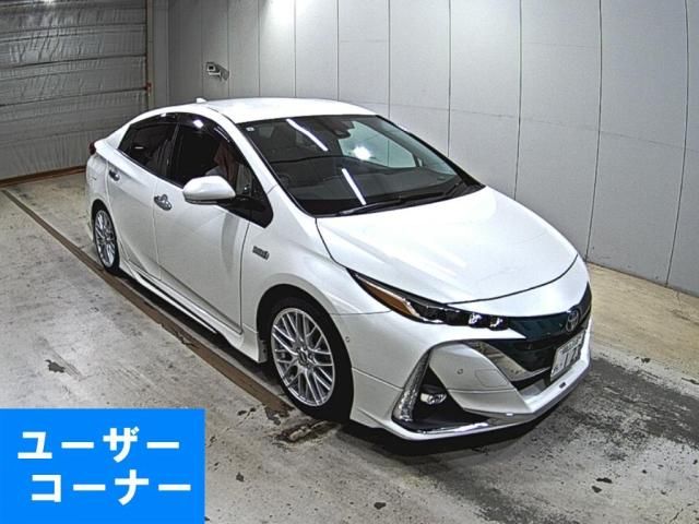 Japan Auction Vehicles 5 2017 Toyota Prius PHEV A モデリスタエアロ auction photo