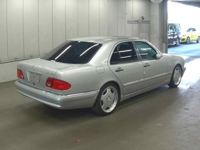 1997 Mercedes-Benz E 400 AV auction photo 3