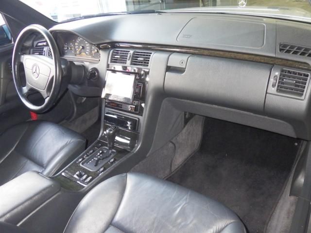 1997 Mercedes-Benz E 400 AV auction photo 2