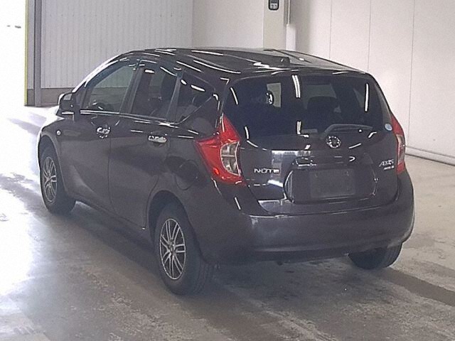 2014 Nissan Note アクシスエマブレパッケ 4WD auction photo 2