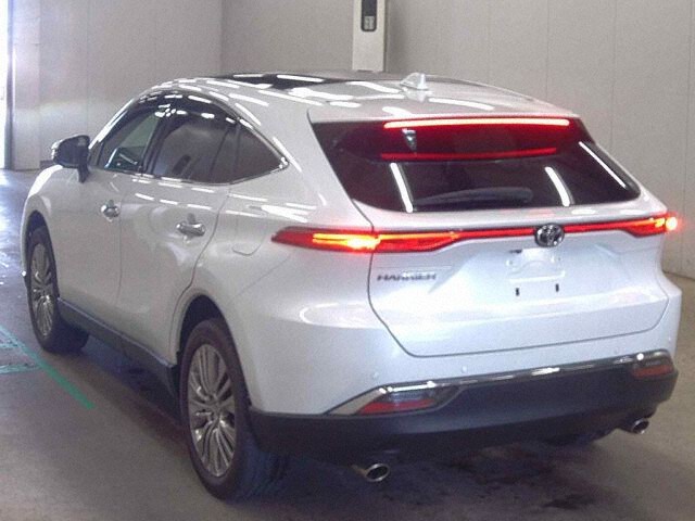 2023 Toyota Harrier Z Leather Package auction photo 2