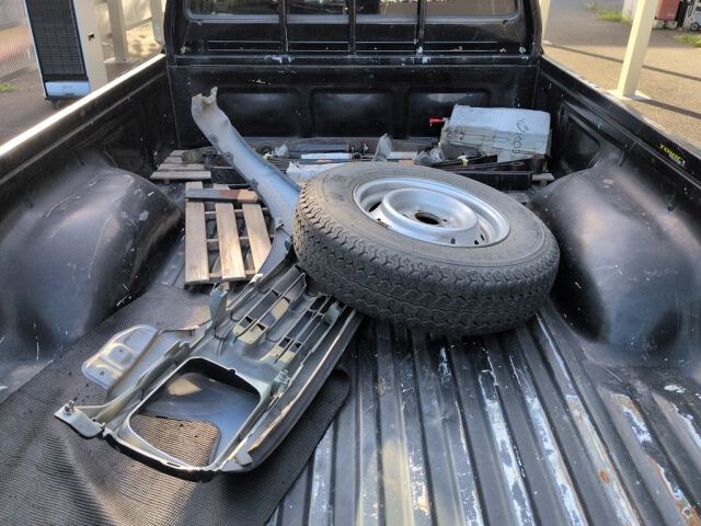 1999 Toyota Hilux DX auction photo 6