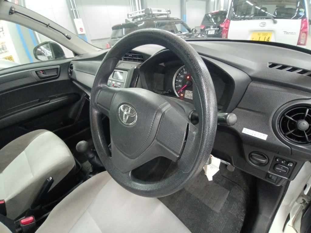 2026 Toyota Corolla Axio 1.5 X Business Package auction photo 9