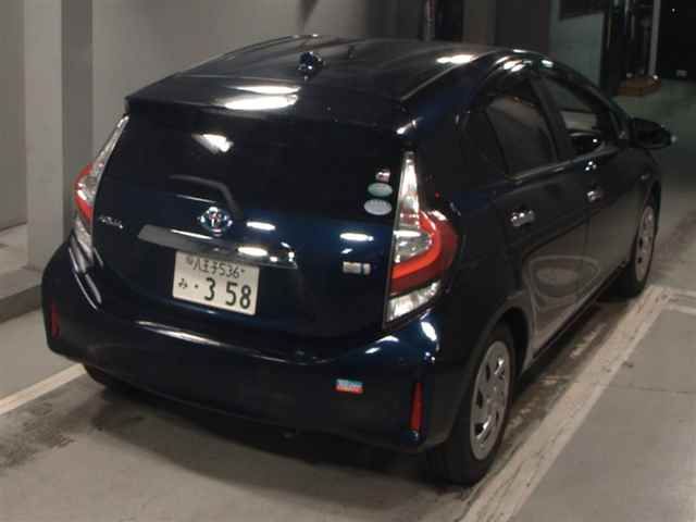 2018 Toyota Aqua Sスタイルブラック auction photo 5