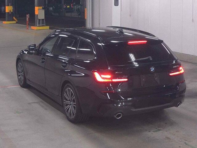 2020 BMW 3 Series 320DXDツMスジョ+ 4WD auction photo 2