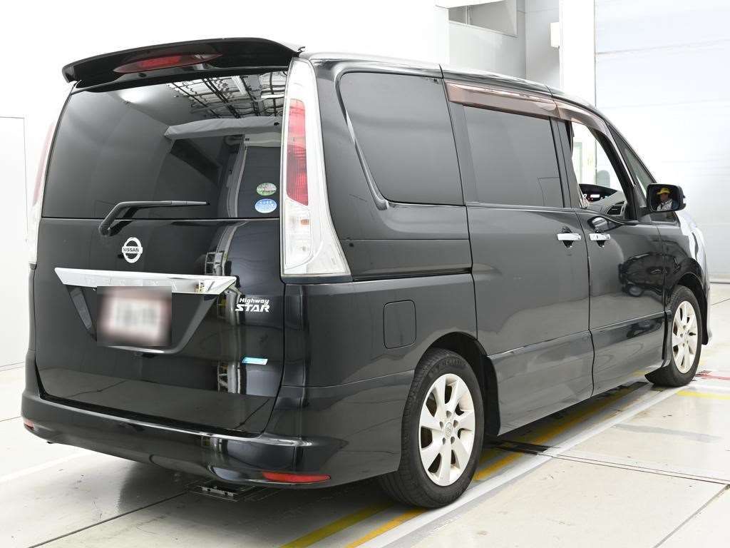 2011 Nissan Serena ハイウェイスター auction photo 2