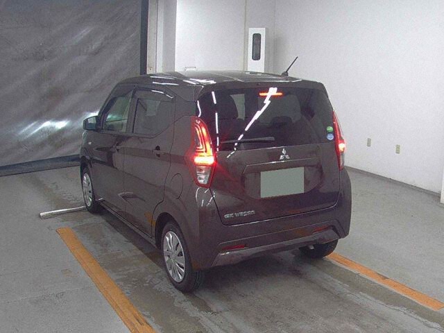 2021 Mitsubishi eK Wagon M auction photo 2