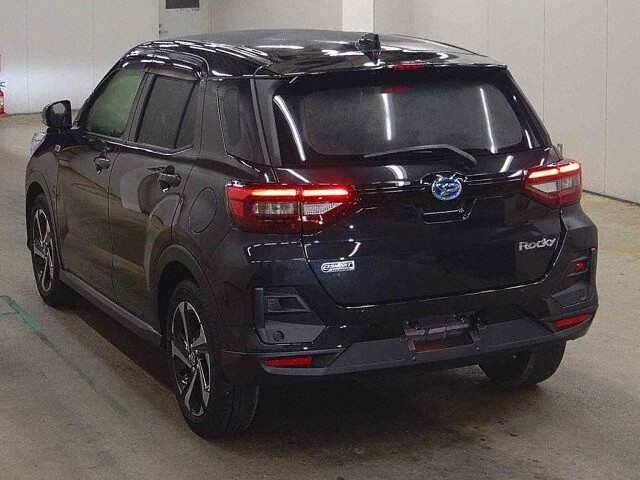 2025 Daihatsu Rocky Premium G HEV auction photo 2