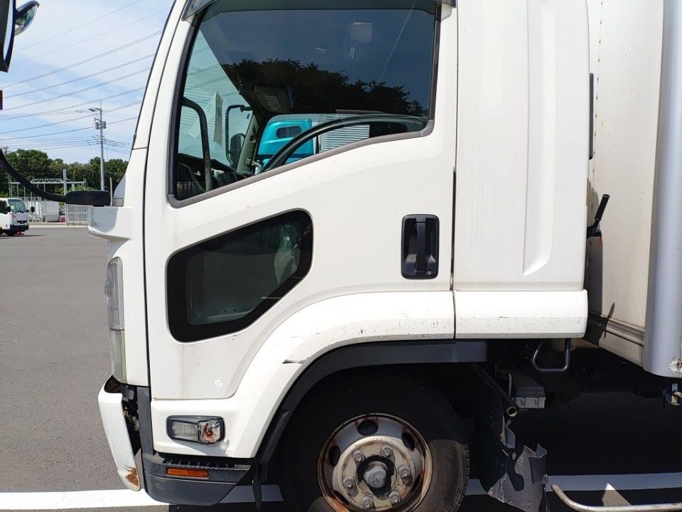 2008 Isuzu Forward auction photo 17