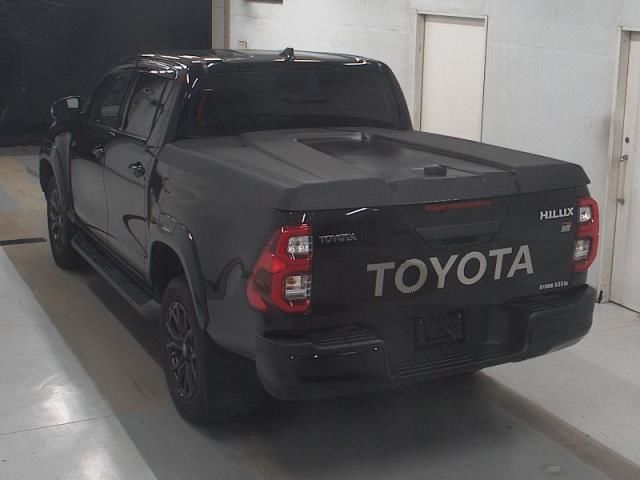 2023 Toyota Hilux Z GR Sport auction photo 2