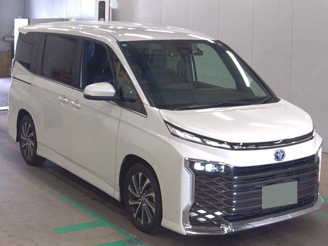 2025 Toyota Voxy ハイブリッドS-Z Japan auction vehicle