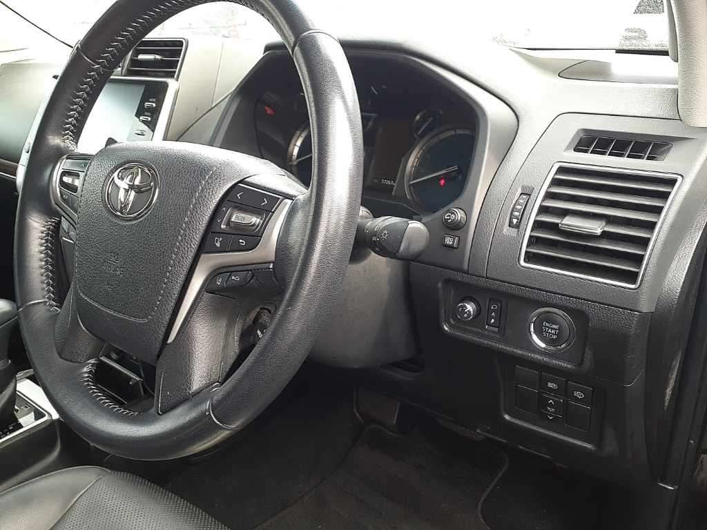 2022 Toyota Land Cruiser Prado TX Lパッケージ 4WD auction photo 9