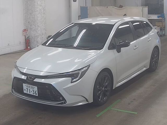 2026 Toyota Corolla Touring Hybrid WXB auction photo 4