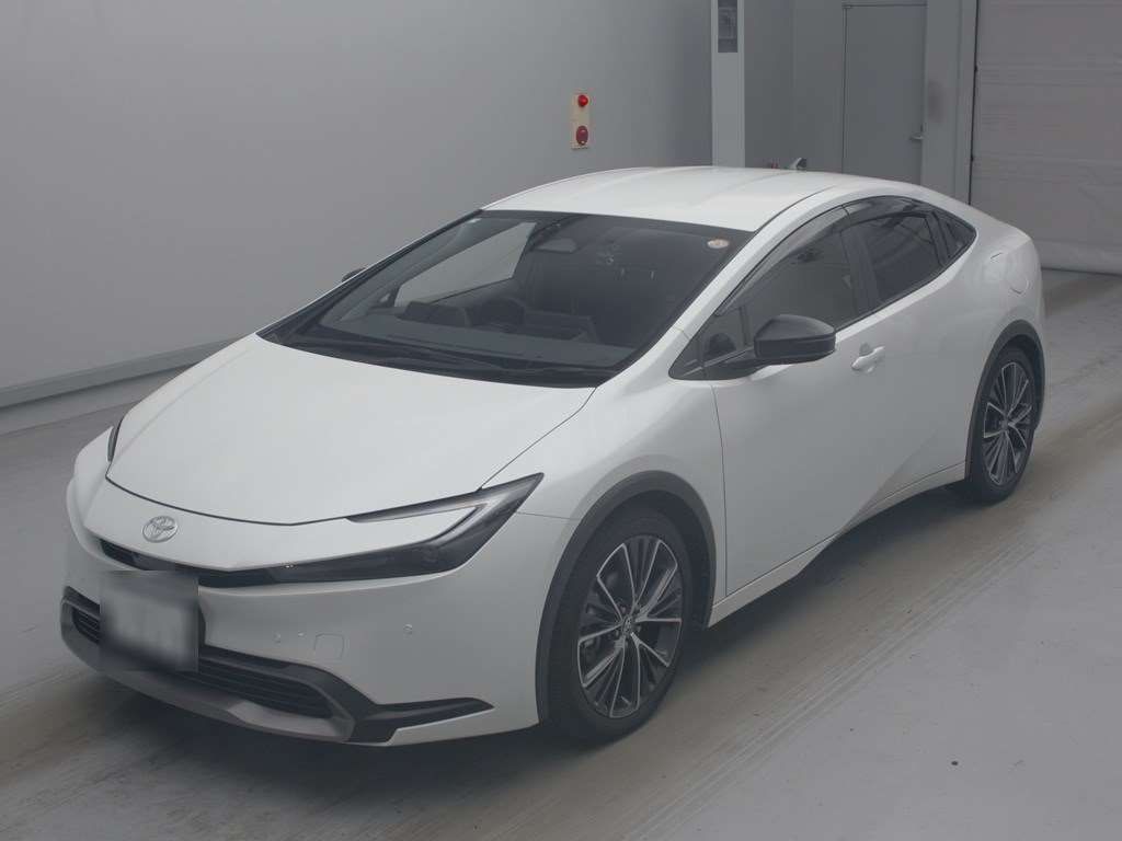 Japan Auction Vehicles 4 2025 Toyota Prius G auction photo