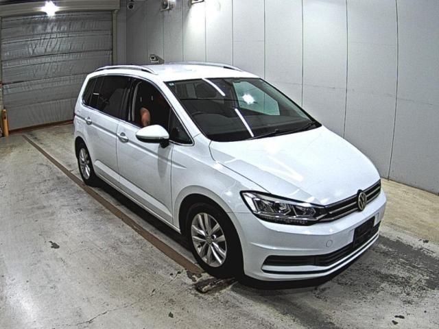 2018 Volkswagen ゴルフトゥーラン TSI コンフォートライン Japan auction vehicle