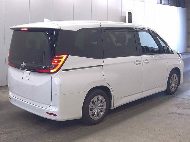 2025 Toyota Noah X auction photo 5