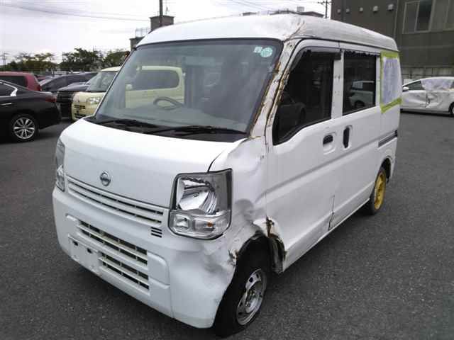 2022 Nissan NV100 Clipper 4WD DX auction photo 4