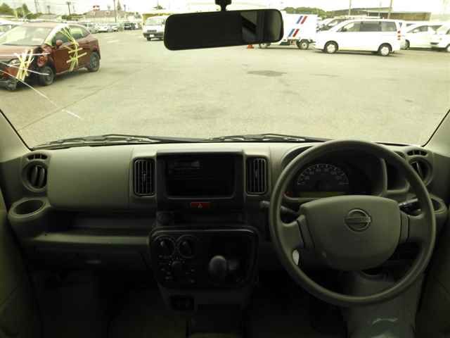 2022 Nissan NV100 Clipper 4WD DX auction photo 6