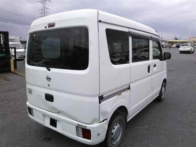 2022 Nissan NV100 Clipper 4WD DX auction photo 5
