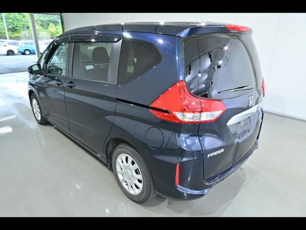 2021 Honda Freed ハイブリッドGホンダセンシング 6人 auction photo 5