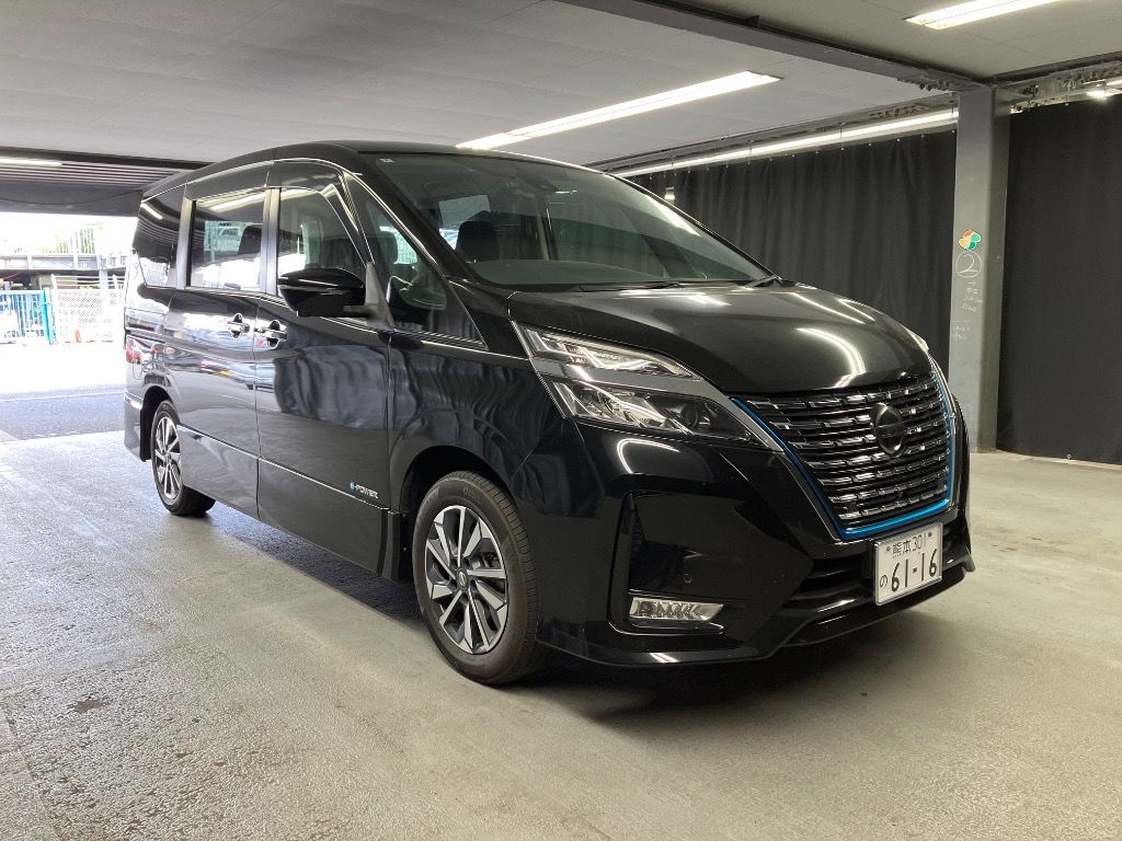 Japan Auction Vehicles 7 2020 Nissan Serena e-POWER HWS V auction photo